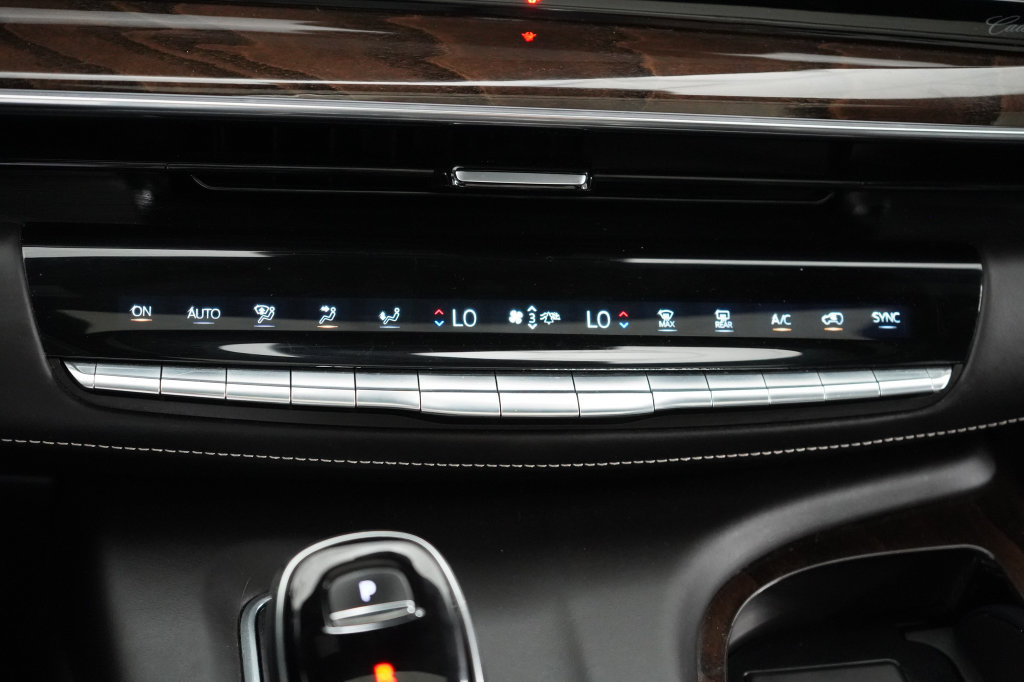 Used 2021 Cadillac Escalade Sport Platinum w/ Heavy-Duty Trailer Package AWD/4WD image 30