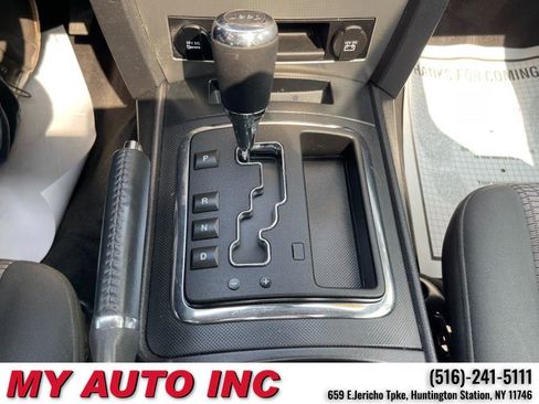 Used 2009 Jeep Grand Cherokee Laredo image 18