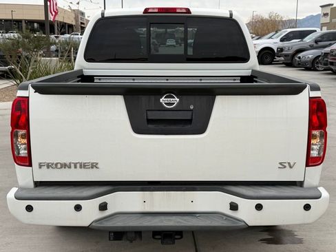 Used 2020 Nissan Frontier SV image 4
