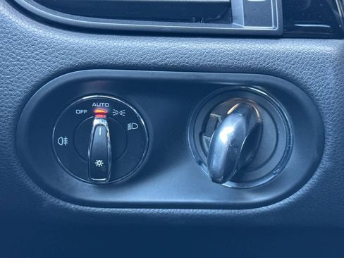 Certified 2025 Porsche Macan image 29