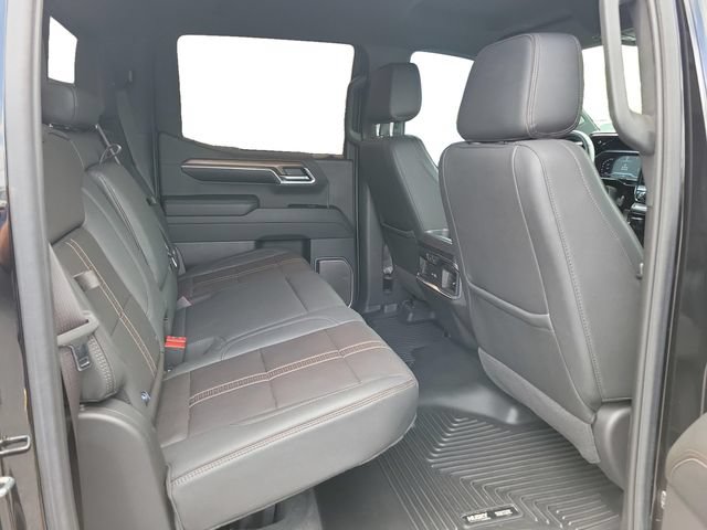 Used 2024 Chevrolet Silverado 1500 High Country w/ Technology Package AWD/4WD image 29
