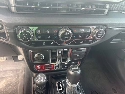 Used 2024 Jeep Wrangler Unlimited Rubicon 392 AWD/4WD image 10