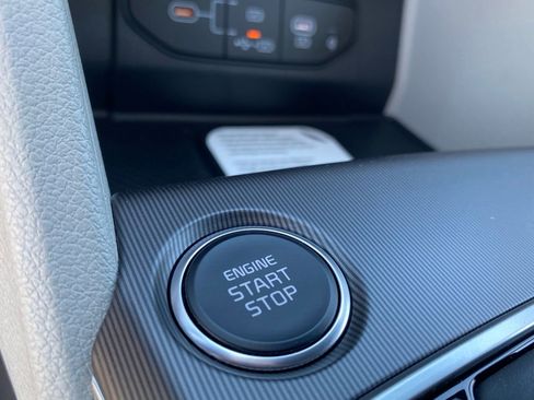 New 2026 Kia Sportage EX image 16