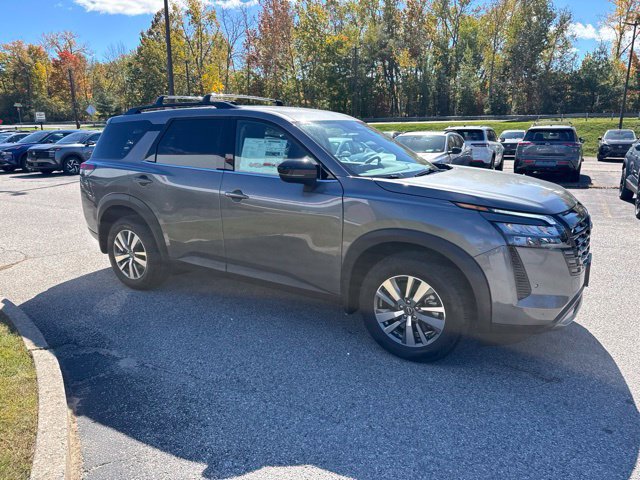 New 2026 Nissan Pathfinder SL AWD/4WD image 10