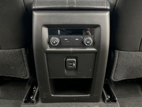 Used 2023 Chevrolet Traverse LT w/ LPO, Floor Liner Package AWD/4WD image 20