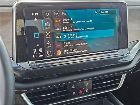 Used 2025 Volkswagen Atlas SE FWD image 14