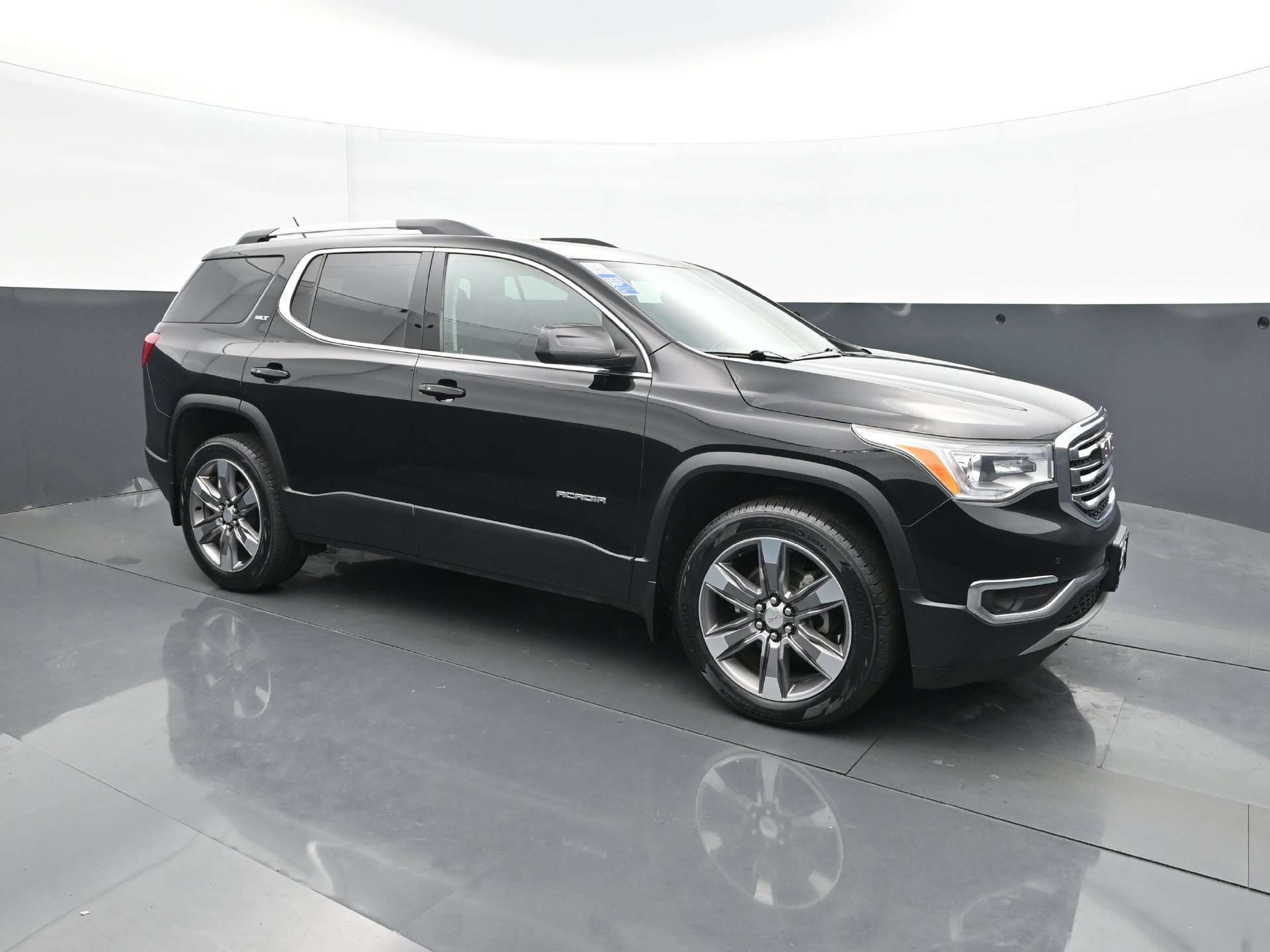 Used 2019 GMC Acadia SLT AWD/4WD image 9