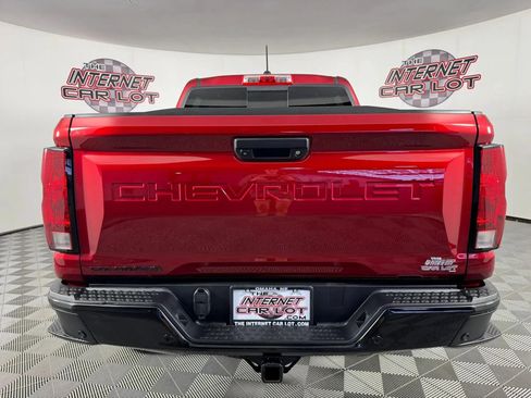 Used 2024 Chevrolet Colorado Trail Boss w/ Advanced Trailering Package AWD/4WD image 6
