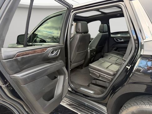 Used 2022 Chevrolet Tahoe LT w/ LT Signature Plus Package image 31