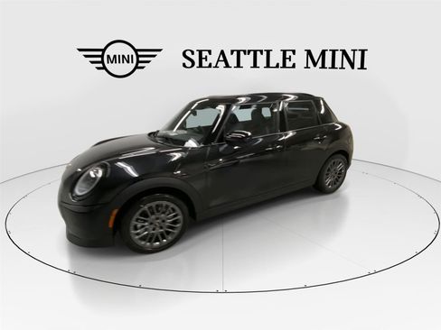 New 2026 MINI Cooper S image 5