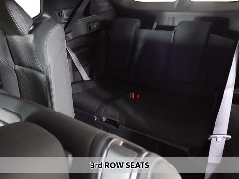 New 2026 Mitsubishi Outlander ES image 8