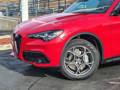 New 2025 Alfa Romeo Stelvio Sprint w/ Convenience Package image 2