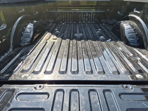 Used 2022 Ford F250 Lariat w/ Chrome Package AWD/4WD image 6