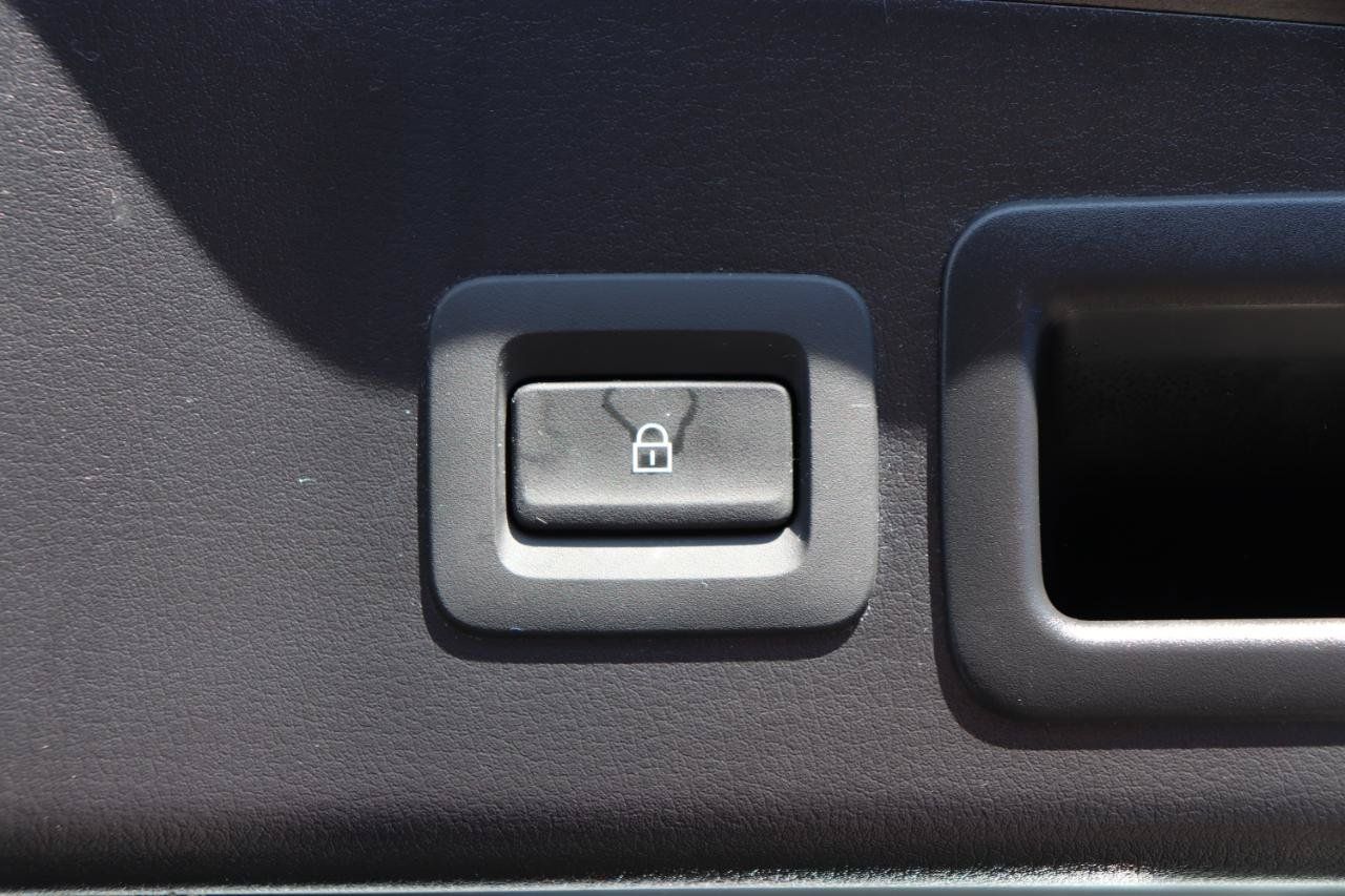 Used 2024 MAZDA MAZDA3 s FWD image 49