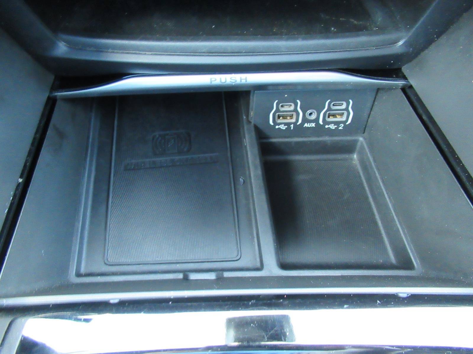 Used 2022 Chrysler Pacifica Limited w/ S Appearance Package FWD image 28