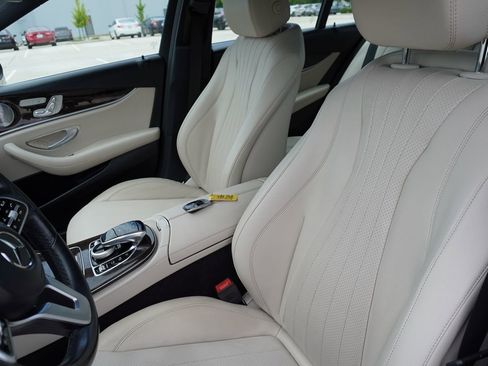 Used 2019 Mercedes-Benz E 300 image 28