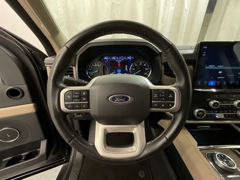 Used 2024 Ford Expedition Limited AWD/4WD image 11