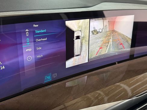 New 2025 Cadillac Escalade ESV Premium Luxury Platinum image 31