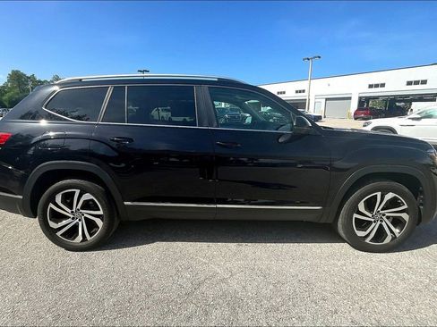 Certified 2023 Volkswagen Atlas SEL AWD/4WD image 4