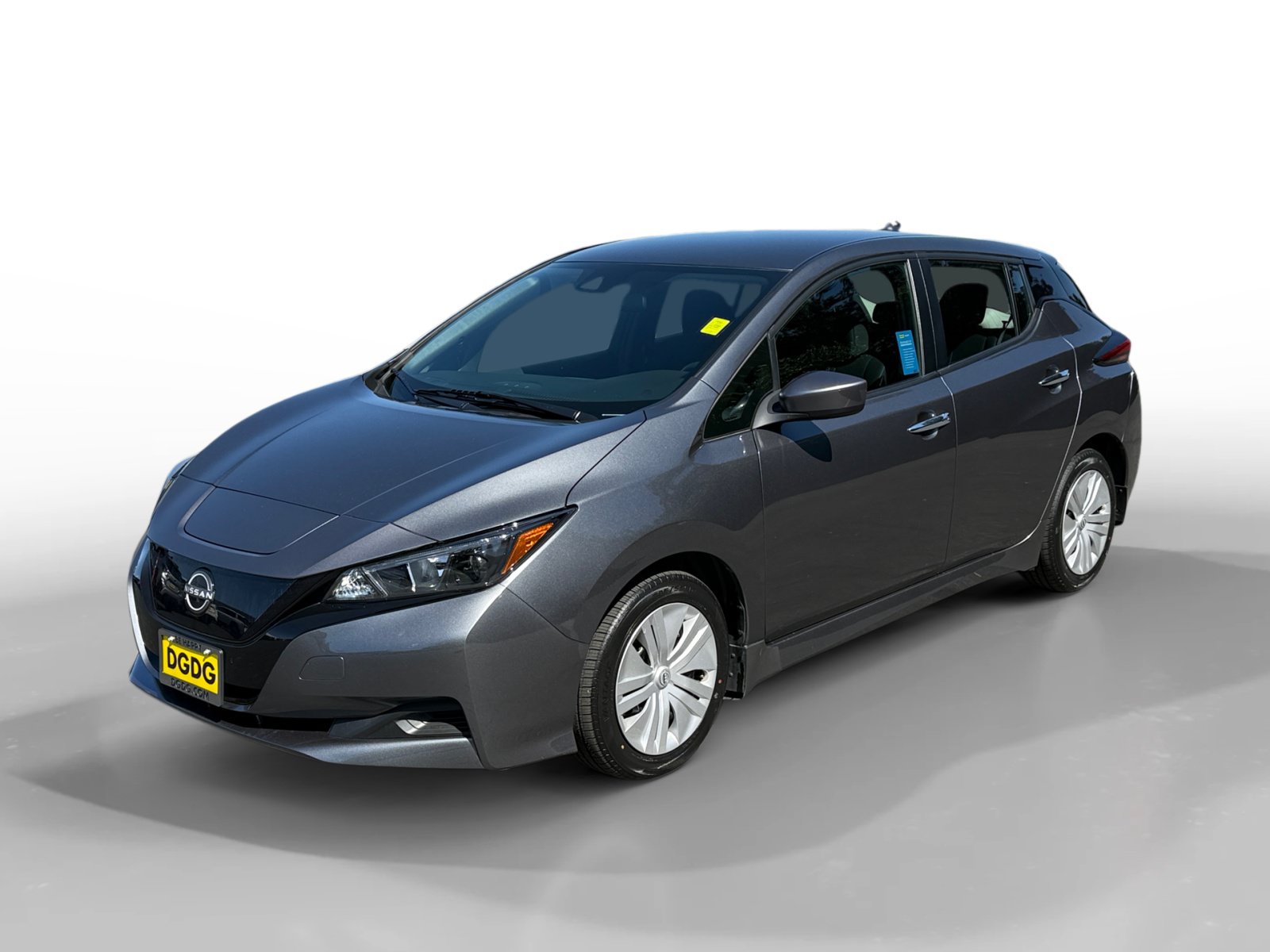 Used 2025 Nissan Leaf S FWD image 1