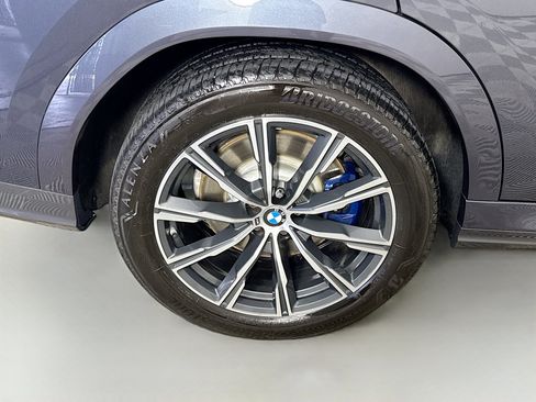 Used 2022 BMW X6 M50i w/ Dynamic Handling Package AWD/4WD image 33