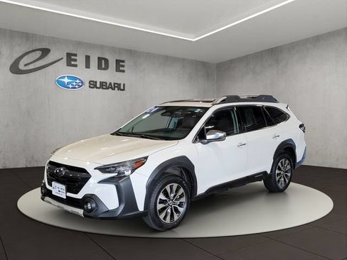 Used 2024 Subaru Outback Touring XT AWD/4WD image 3
