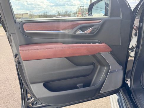 Used 2024 GMC Yukon Denali Ultimate image 7