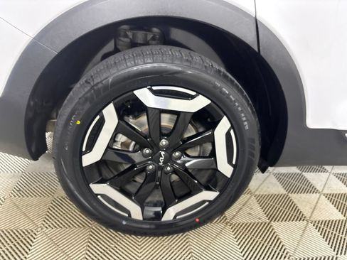 Used 2025 Kia Telluride S AWD/4WD image 34