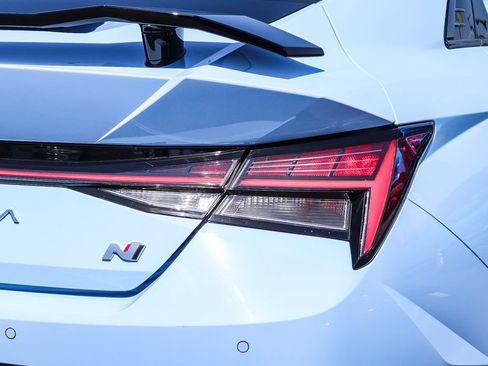 Used 2023 Hyundai Elantra N FWD image 7