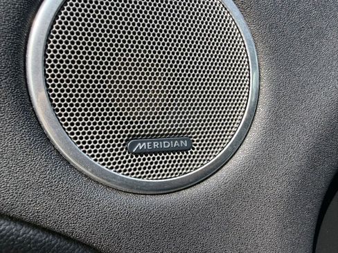 Used 2017 Land Rover Range Rover Evoque SE Premium image 20