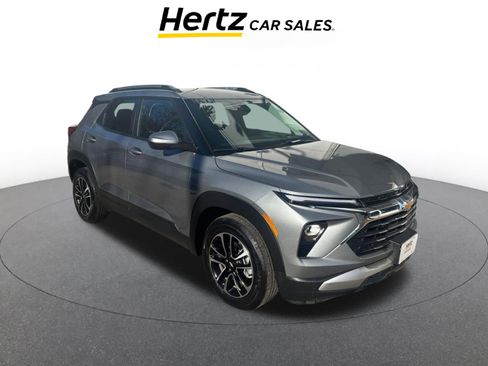 Used 2025 Chevrolet TrailBlazer LT image 1
