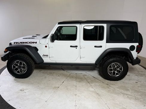 Certified 2025 Jeep Wrangler Rubicon w/ Technology Group image 4