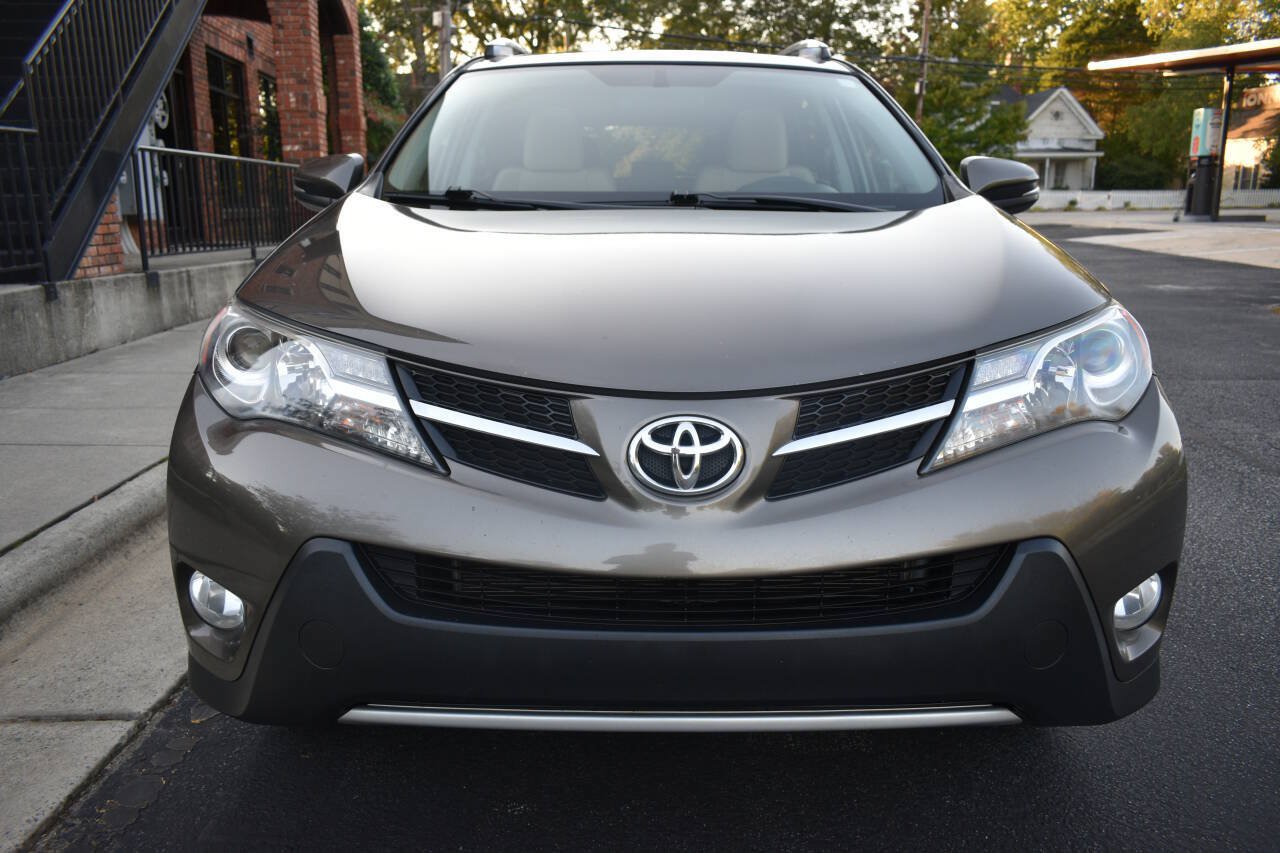 Used 2015 Toyota RAV4 XLE FWD image 5
