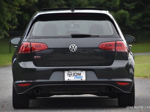 Used 2017 Volkswagen GTI SE FWD image 6