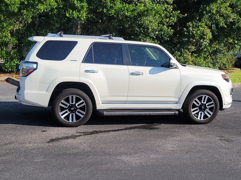 Used 2021 Toyota 4Runner Limited AWD/4WD image 8