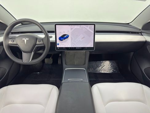 Used 2022 Tesla Model 3 image 13