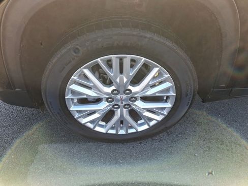 Used 2024 GMC Acadia Elevation image 30