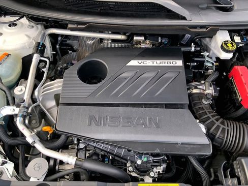 Used 2024 Nissan Rogue SV FWD image 30