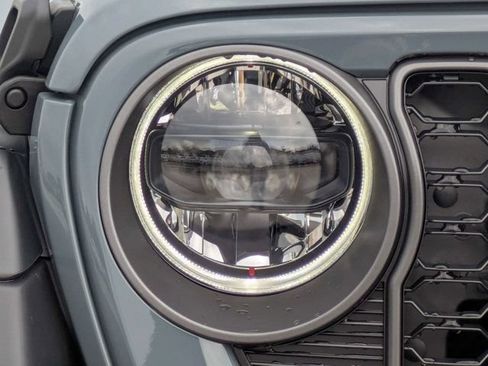 New 2026 Jeep Gladiator Sport AWD/4WD image 9