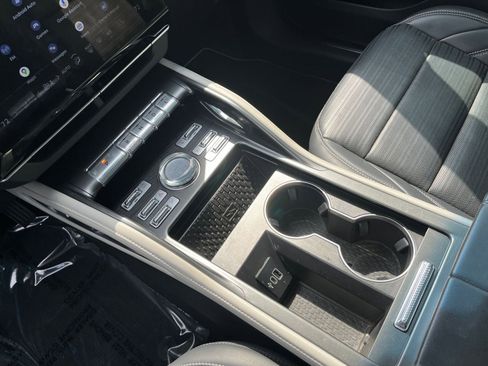 Used 2024 Lincoln Nautilus Reserve image 37