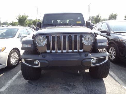 Used 2021 Jeep Gladiator Overland w/ Popular Equipment Package AWD/4WD image 2