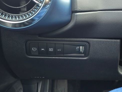 New 2025 Chevrolet Equinox EV LT image 25