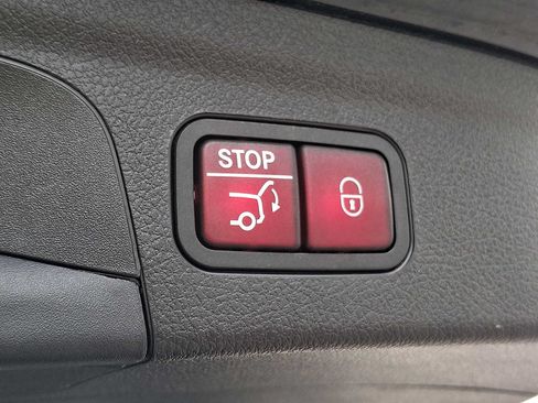 Certified 2024 Mercedes-Benz GLE 450e 4MATIC image 27