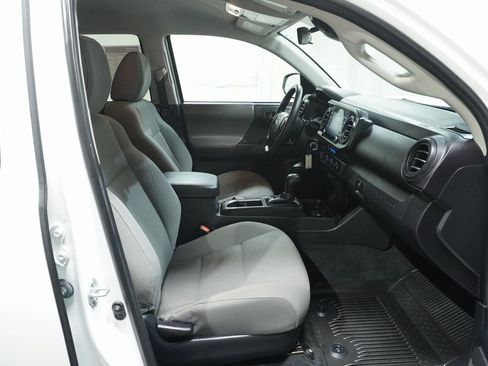 Certified 2022 Toyota Tacoma 4x4 Double Cab image 11