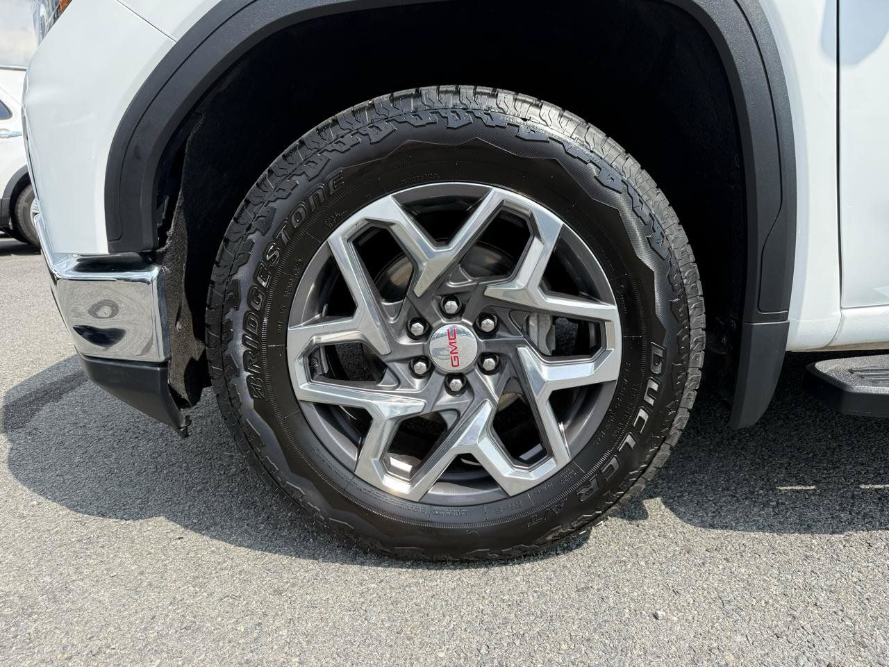 Used 2022 GMC Sierra 1500 SLT w/ SLT Premium Package AWD/4WD image 43