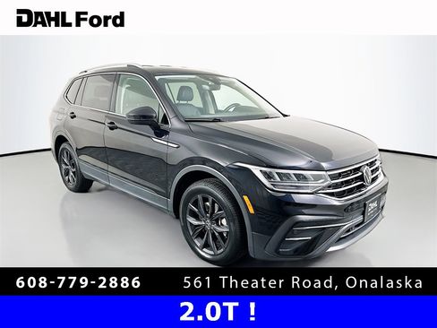 Used 2024 Volkswagen Tiguan SE image 1