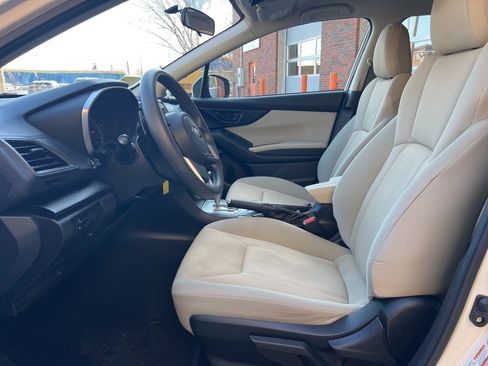 Used 2018 Subaru Impreza 2.0i Premium image 13