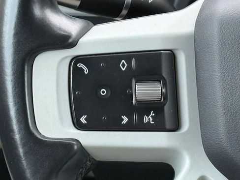 Used 2020 Land Rover Defender 110 First Edition image 25