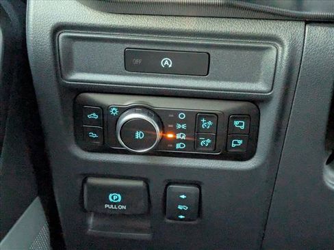 Used 2025 Ford F150 Raptor AWD/4WD image 11