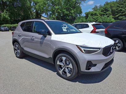 New 2026 Volvo XC40 B5 Plus w/ Protection Package Premier